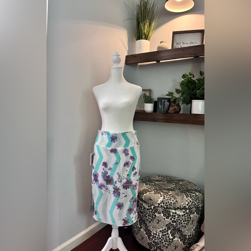 LuLaRoe Cassie Teal and Violet Patterned Midi Skirt
